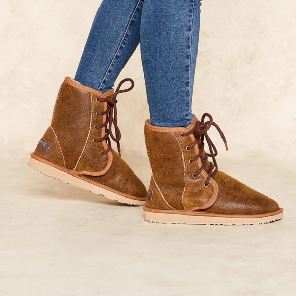 Women's Leather Dusty Mid Bomber Boots - Picture 2 of 9